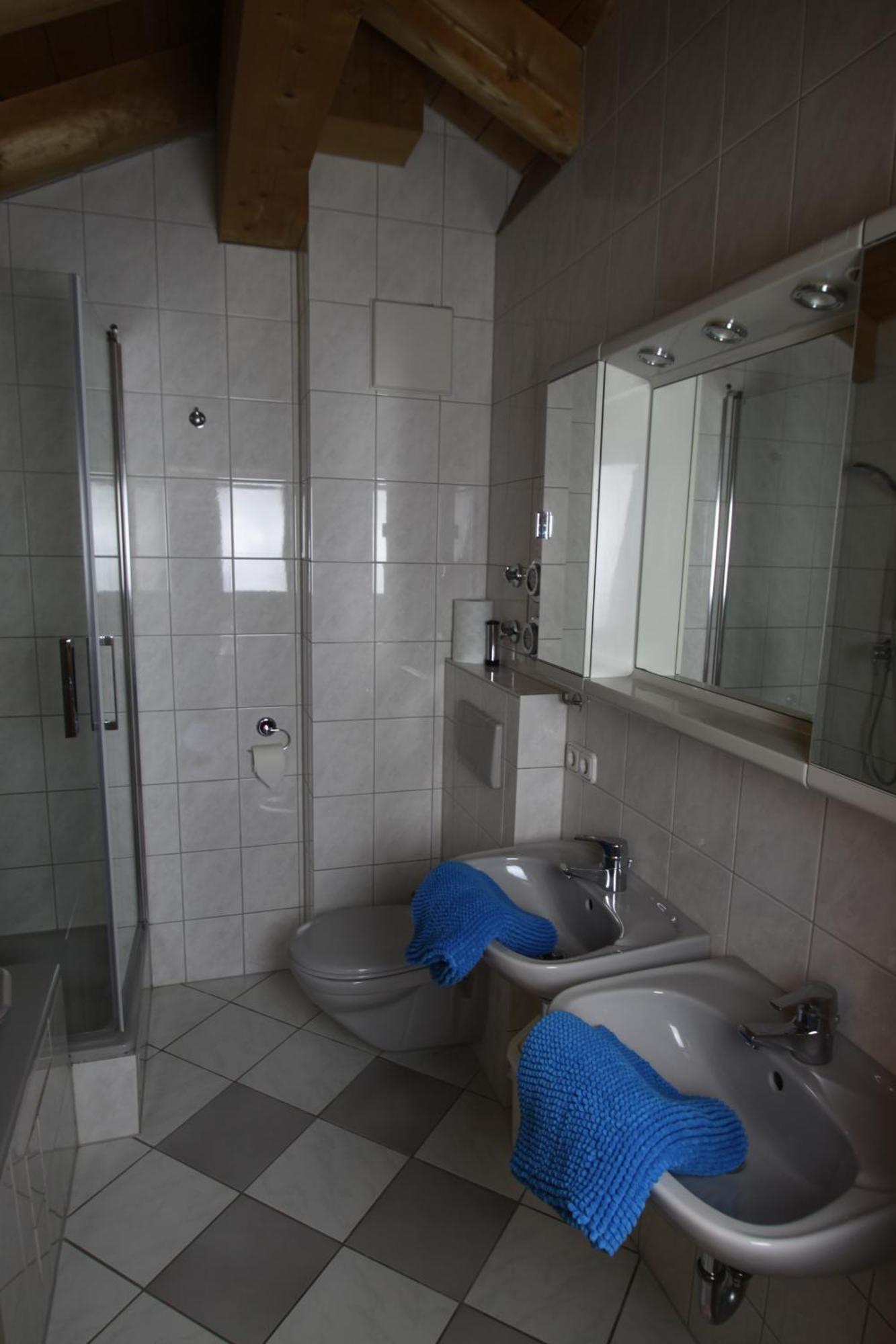 Ferienwohnung Almhuettenweg Dreitorspitze ガルミッシュ・パルテンキルヒェン エクステリア 写真